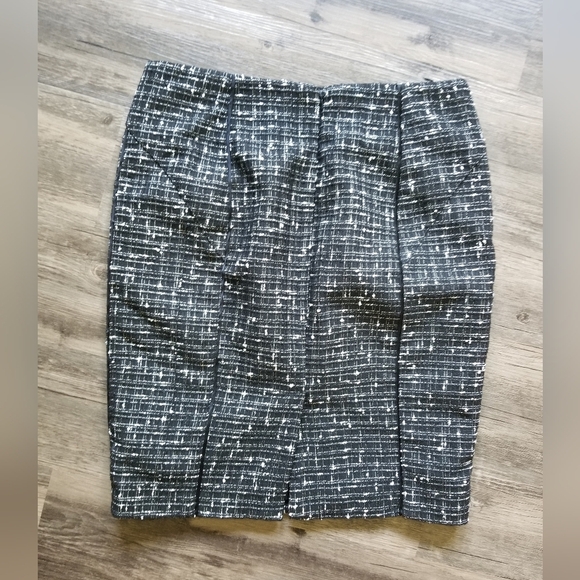 Insight Tweed Pencil Skirt - Picture 3 of 5